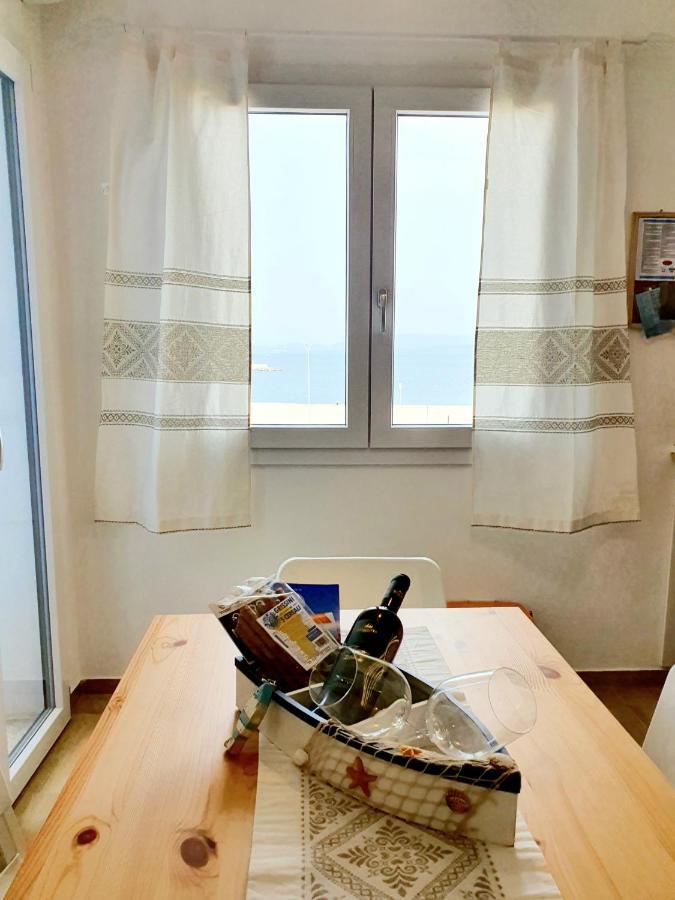 Sky And Sea Apartment 칼라세타 외부 사진