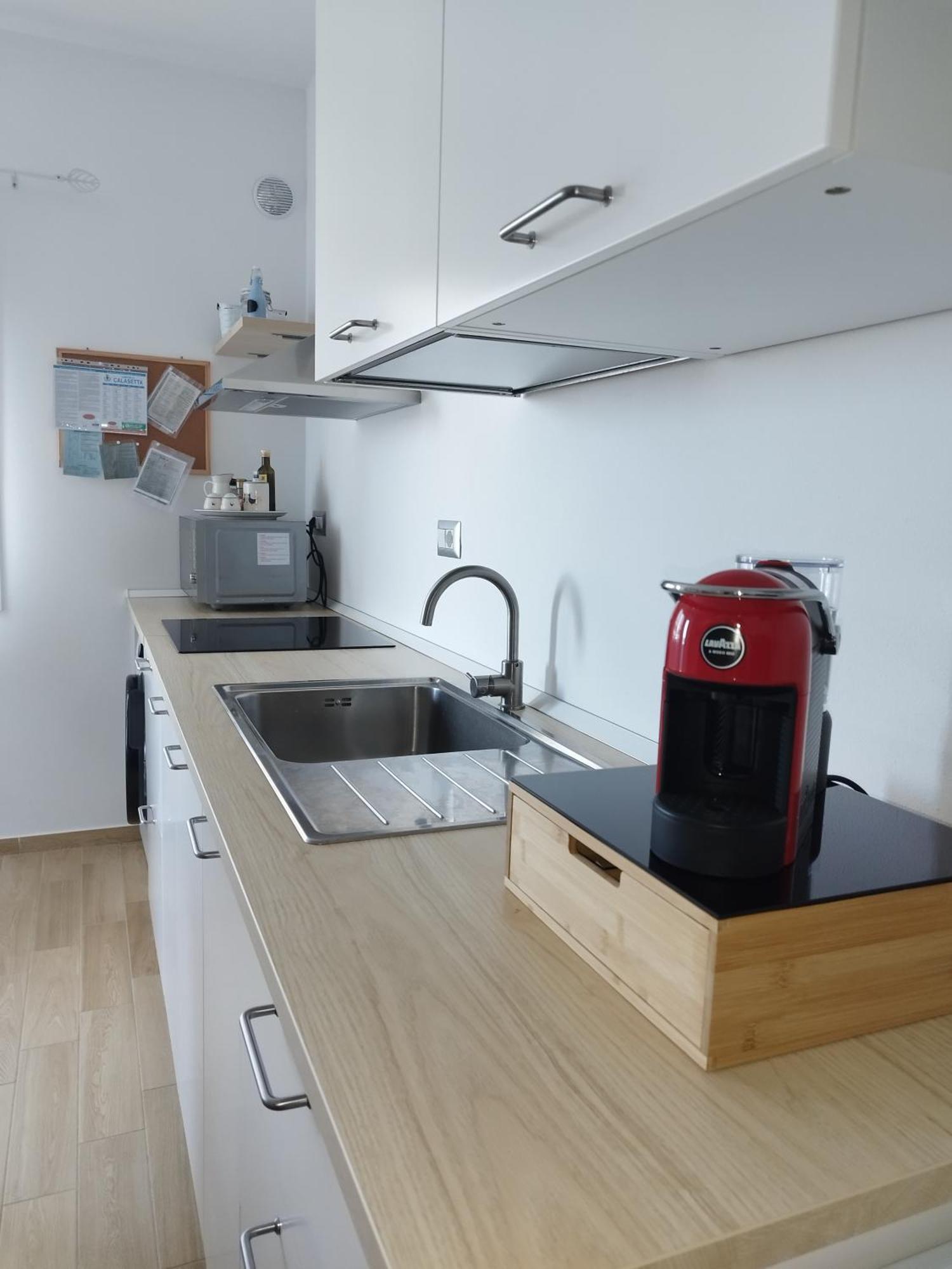 Sky And Sea Apartment 칼라세타 외부 사진